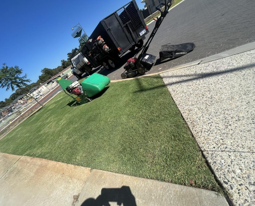 lawn care - fertilising & spraying poison perth
